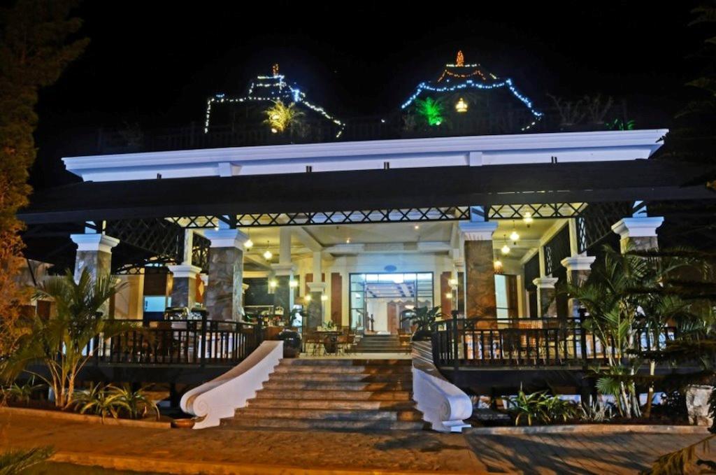 Royal Reward Resort Pyin Oo Lwin Exterior foto